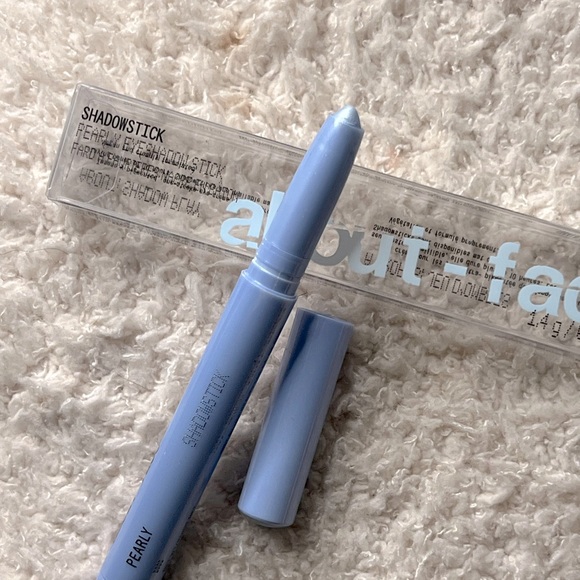 🤍New About Face Shadow Stick In Pearly🤍 - Picture 6 of 6
